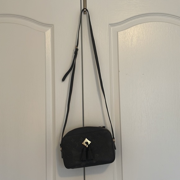 Louis Vuitton purse - Picture 4 of 11